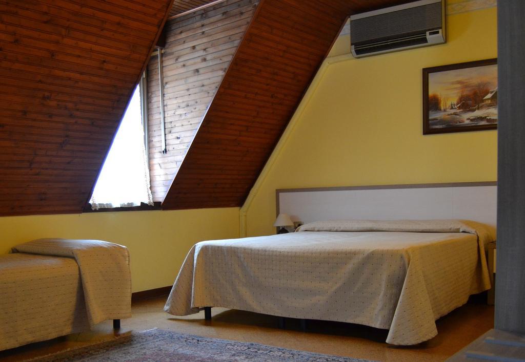 Hotel Rotelli Sale Marasino Dış mekan fotoğraf